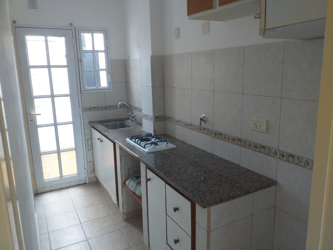 Departamento con 1 dormitorio (Los Hornos)