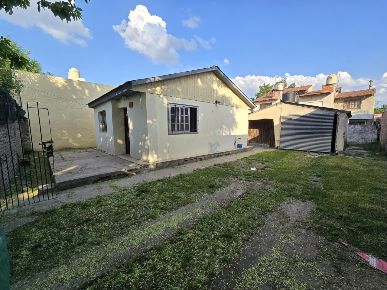 Casa 3 ambientes en José C. Paz, Entre Av. Hector Arregui y Crámer a 3 Cuadras de la Facultad de medicina de José C. Paz y a 5 min de 197