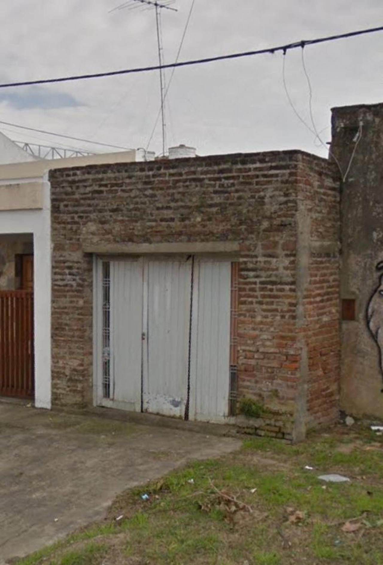 Se vende casa en PH a reciclar (Villa Elvira)